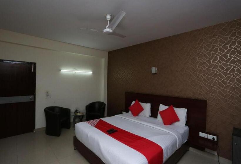 Triple Classic Room, Collection O Hotel Himalaya