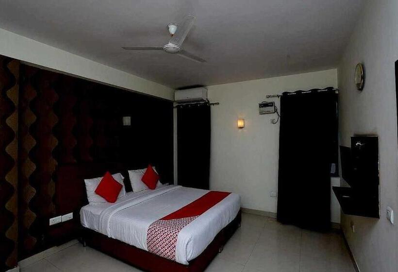 Triple Classic Room, Collection O Hotel Himalaya