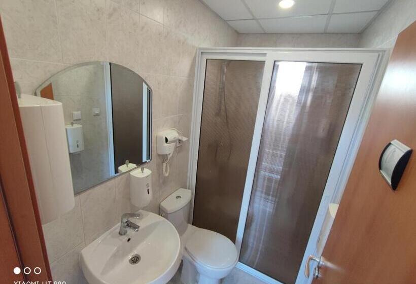 اتاق لوکس, Hostel Canto