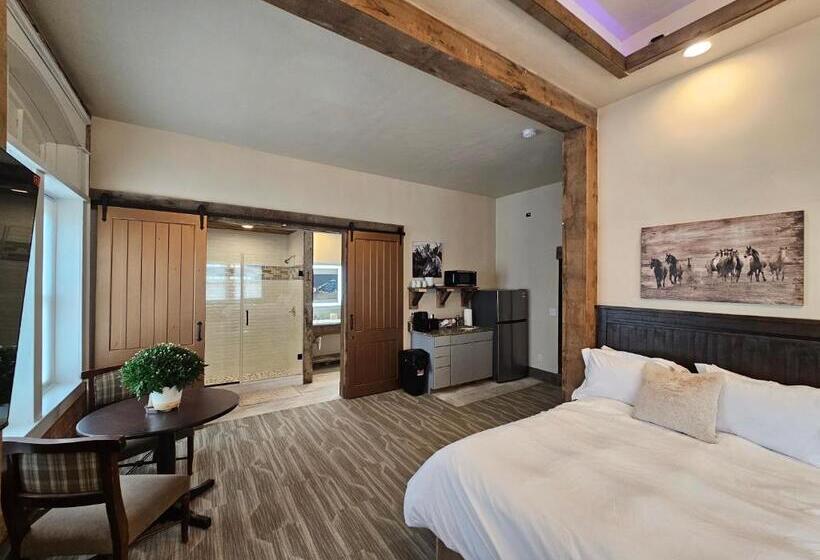 سوییت اجرایی, Eaglescape Suites And Event Center