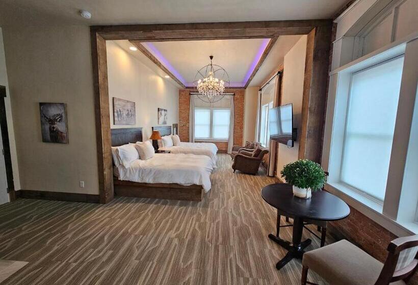 سوییت اجرایی, Eaglescape Suites And Event Center