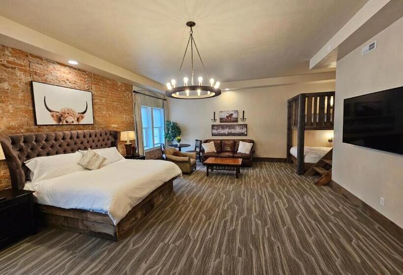 Люкс Повышенной Комфортности, Eaglescape Suites And Event Center