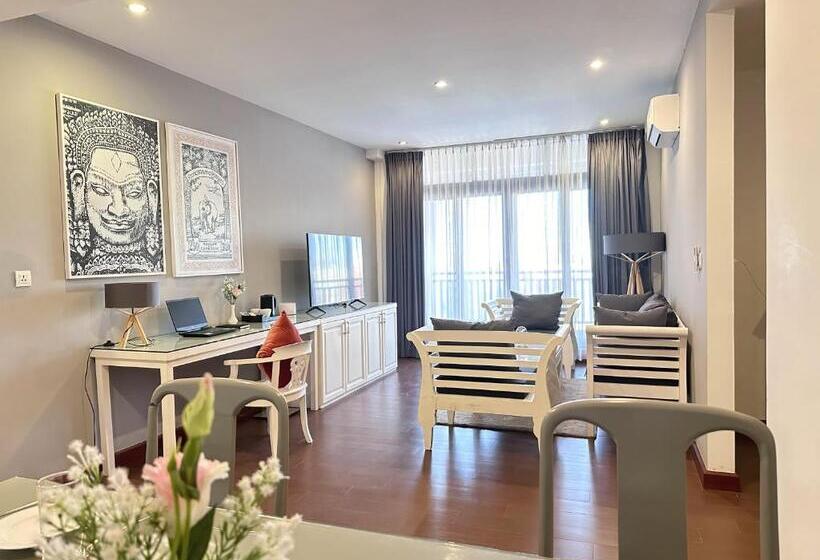 חדר סטנדרט לשלושה, Jaya Suites