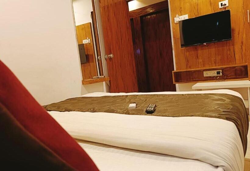 غرفة ديلوكس, Maan Palace