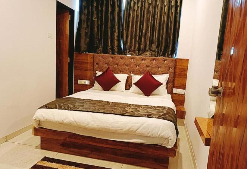 غرفة ديلوكس, Maan Palace