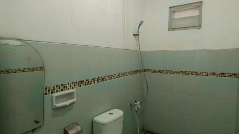 スタンダードルーム, Oyo 93123 Wisma Hamalau Syariah