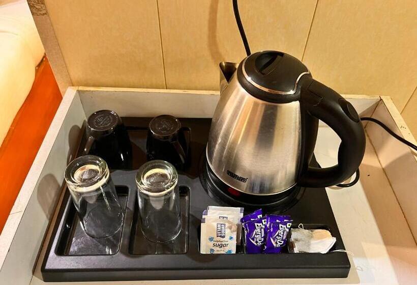 חדר סטנדרט, Oyster Pearl Near Medanta Hospital Sec39