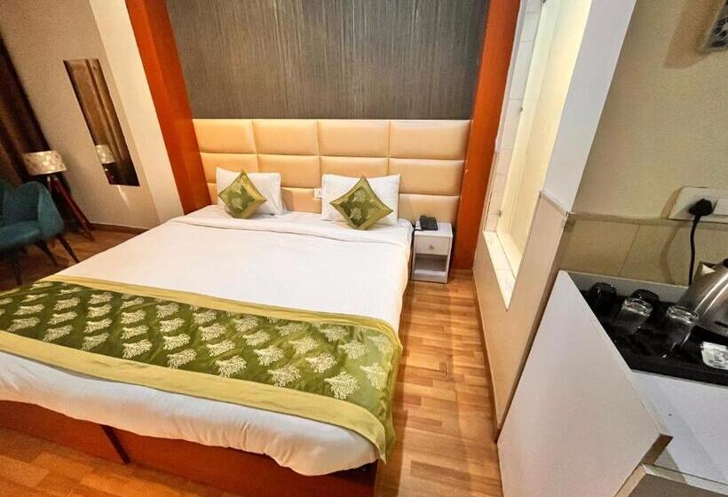 חדר סטנדרט, Oyster Pearl Near Medanta Hospital Sec39