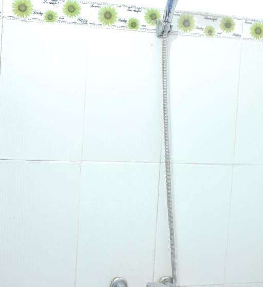 اتاق لوکس چهار تخته, Shine Riverside Homestay