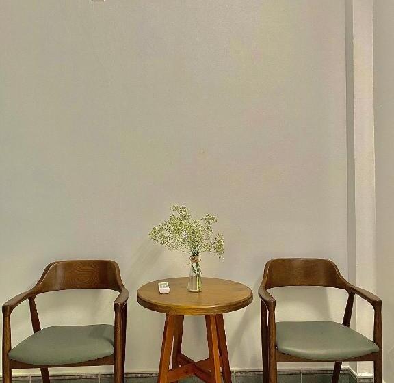 اتاق استاندارد با بالکن, Shine Riverside Homestay