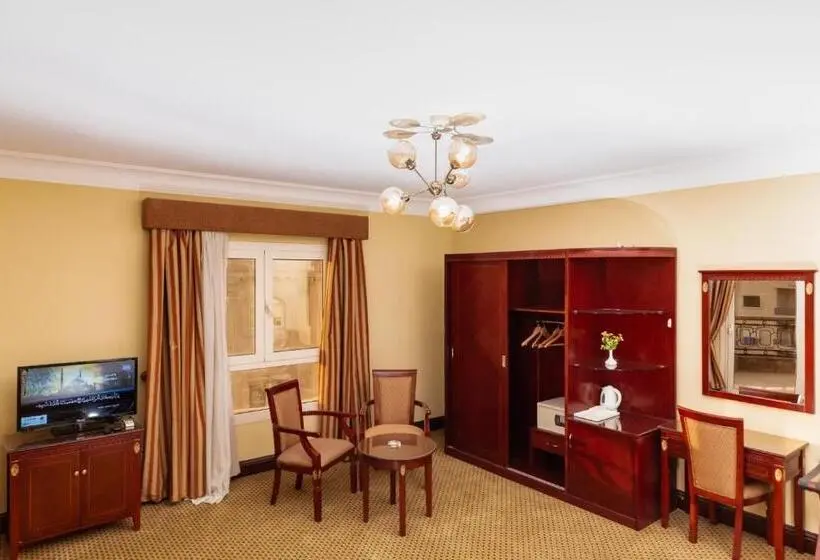اتاق لوکس با چشم‌انداز استخر, The Villa 604 Powered By Look