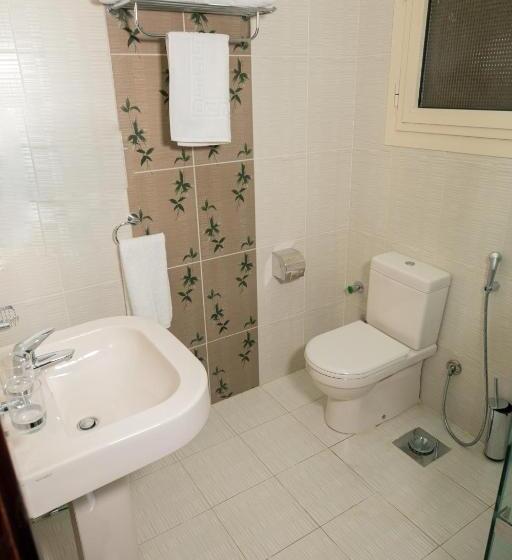 اتاق لوکس با چشم‌انداز باغ, The Villa 604 Powered By Look
