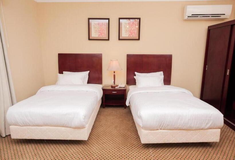 اتاق لوکس با چشم‌انداز استخر, The Villa 604 Powered By Look