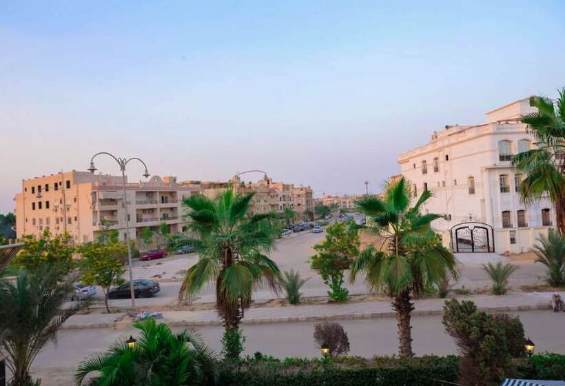 اتاق لوکس با چشم‌انداز باغ, The Villa 604 Powered By Look