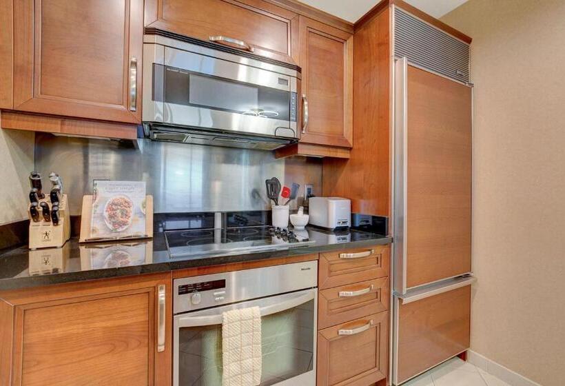 سوییت سوپریور, Mgm Signature Premium 1 Bd/2bth Suite City View