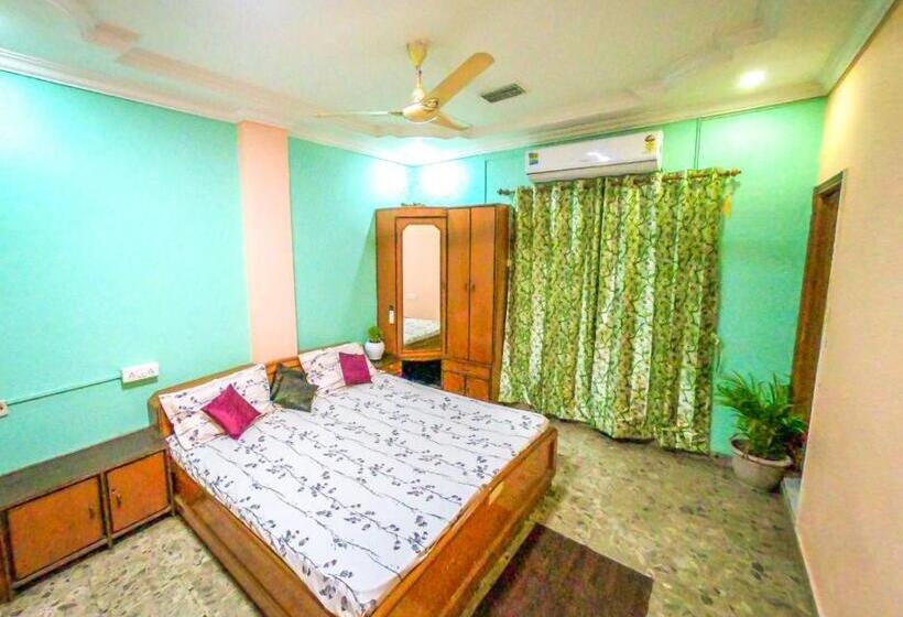 标准间, Nomadic Hostel