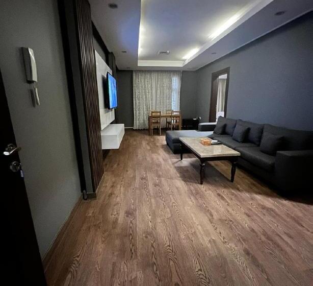 Семейный Номер Вид на Море, Amwaj