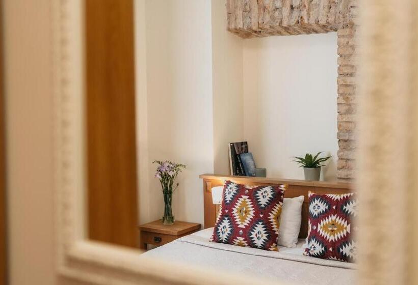 اتاق استاندارد, Cathedral Apartments Self Check In