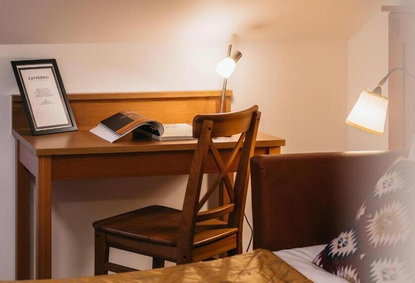 آپارتمان 1 خوابه, Cathedral Apartments Self Check In