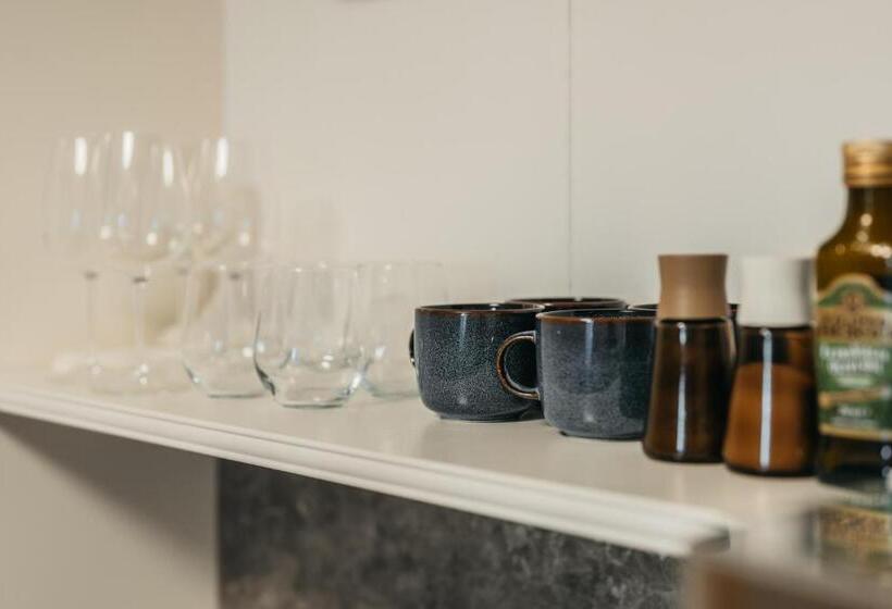 آپارتمان 1 خوابه, Cathedral Apartments Self Check In