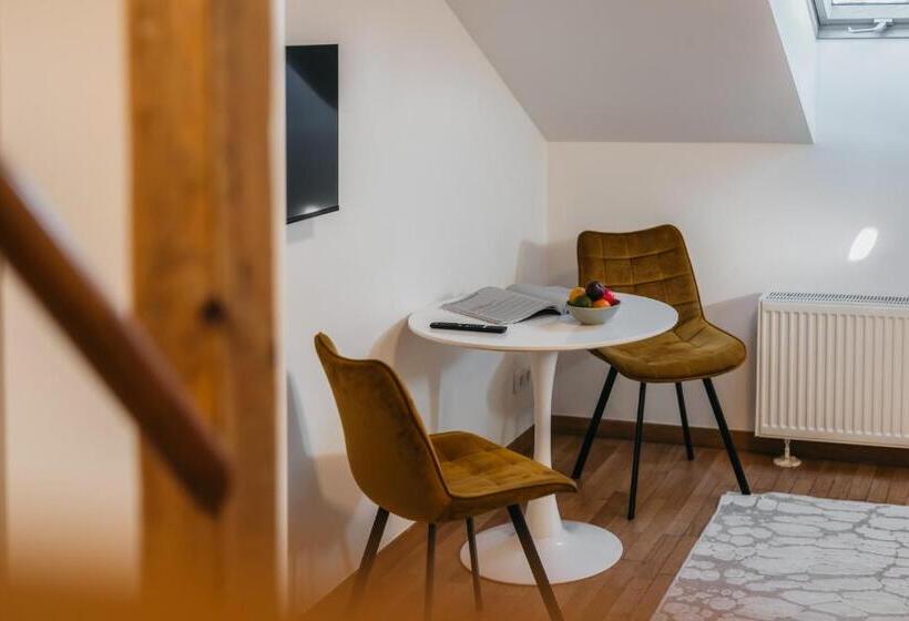 آپارتمان لوکس 1 خوابه, Cathedral Apartments Self Check In