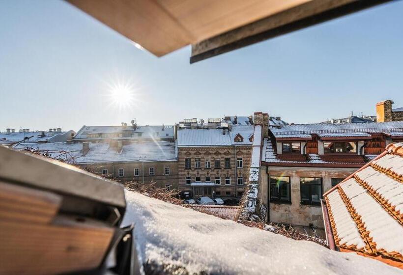 سوییت خانوادگی, Cathedral Apartments Self Check In