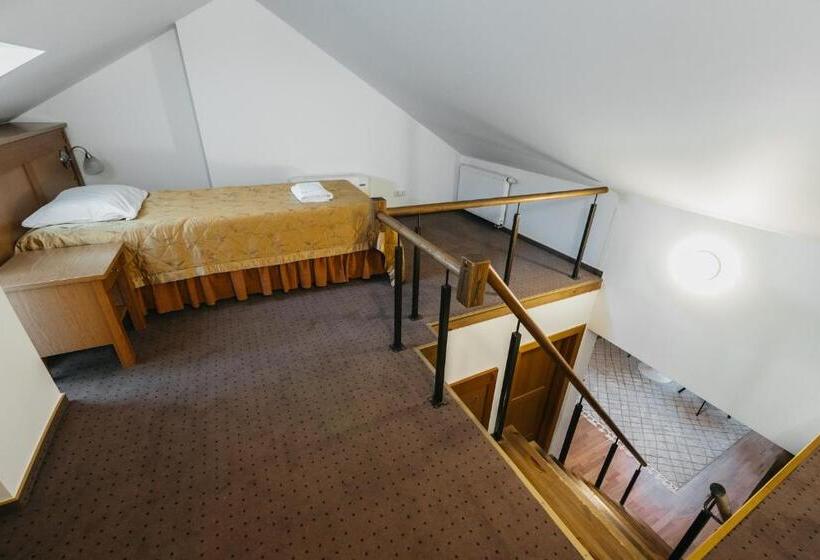 سوییت خانوادگی, Cathedral Apartments Self Check In