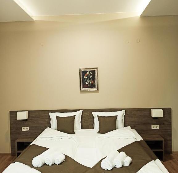 Balkonlu Delüks Oda, хотел театъръ