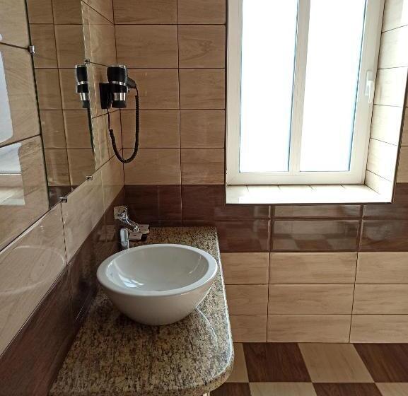 Balkonlu Standart Oda, хотел театъръ