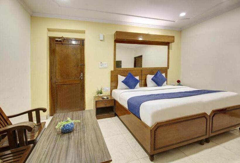 キングサイズベッドのスタンダードルーム, The Eden Park