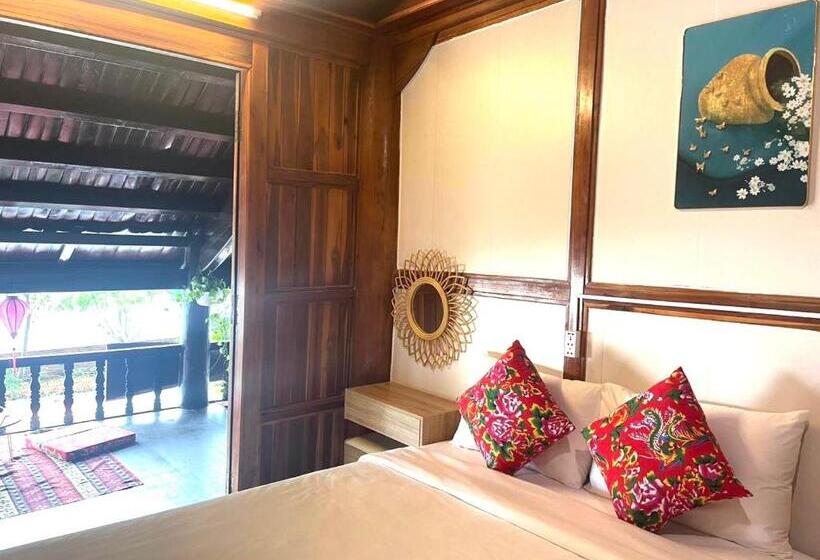 اتاق لوکس با چشم‌انداز دریا, Woodstock Beach Camp