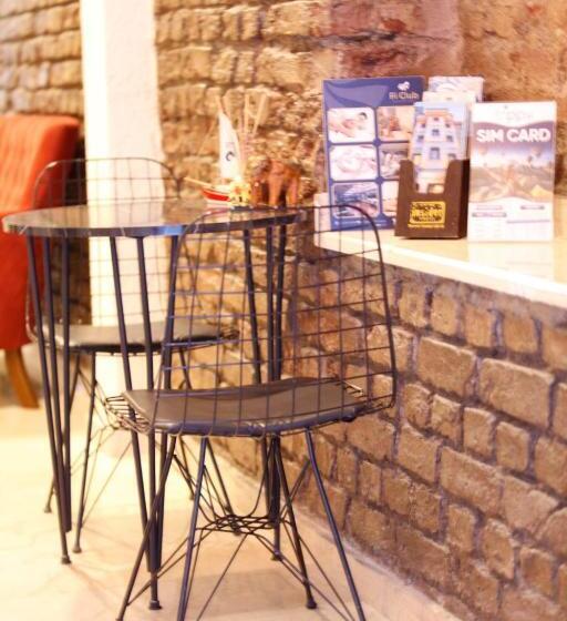 اتاق اکونومی, Taksim Nacre 360 Suit