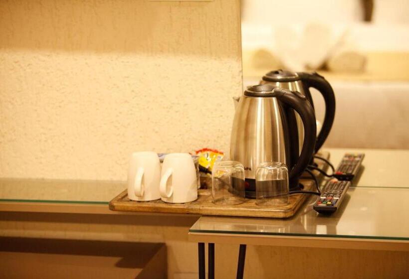 اتاق اکونومی, Taksim Nacre 360 Suit