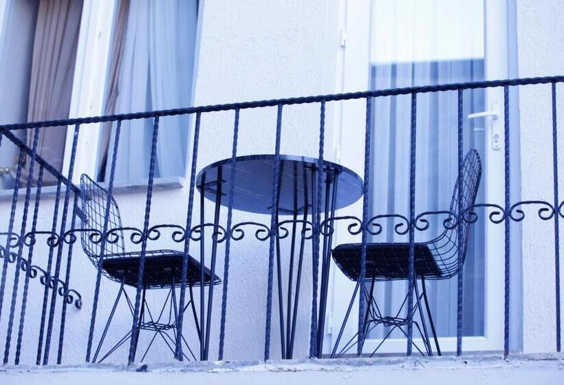 اتاق لوکس با بالکن, Taksim Nacre 360 Suit