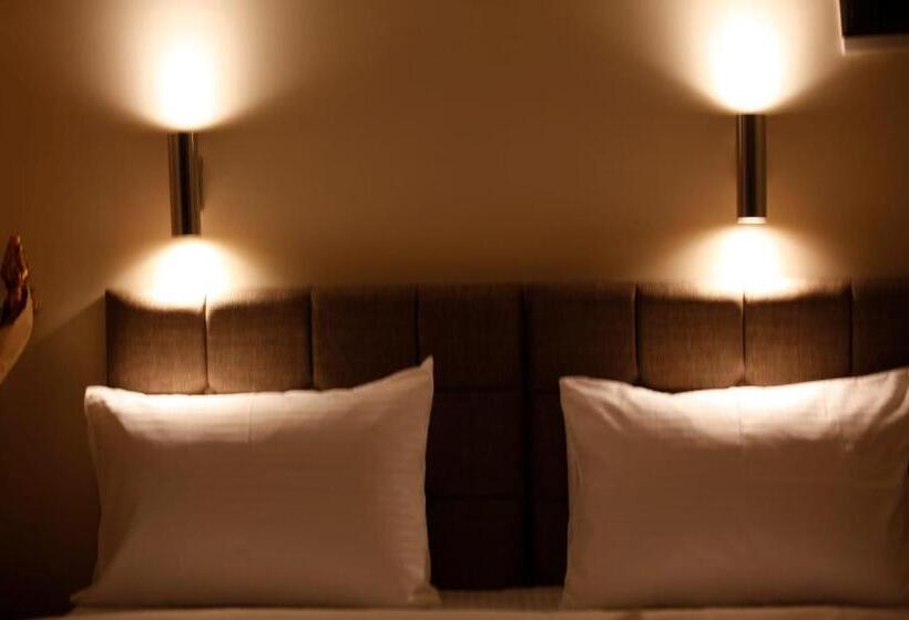 اتاق لوکس با بالکن, Taksim Nacre 360 Suit