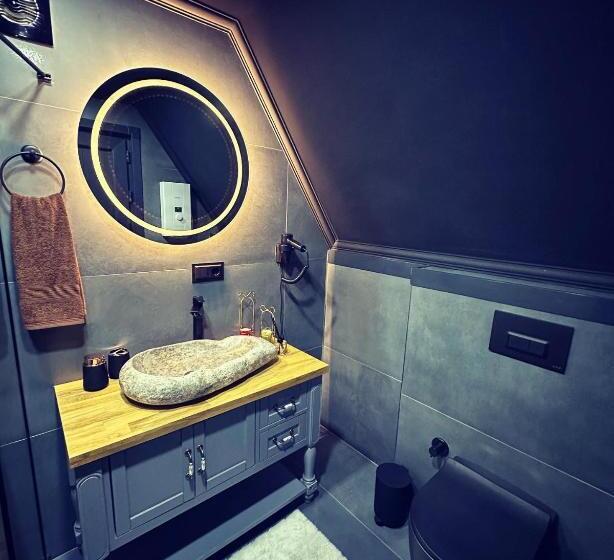 マウンテンビュースイート, Eloi Suit Bungalov