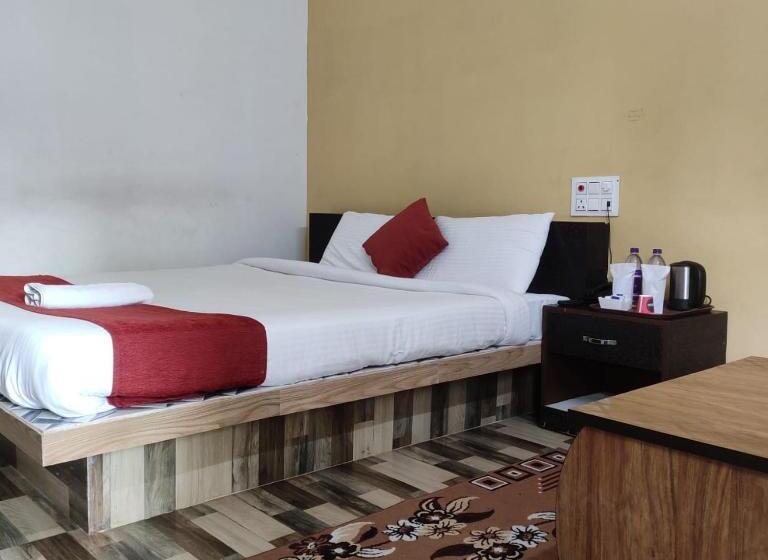 Номер Deluxe, Jaldapara Wild Huts By Stayapart