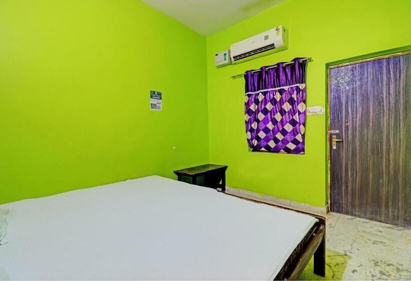 トリプルクラシックルーム, Oyo Vansh Guest House