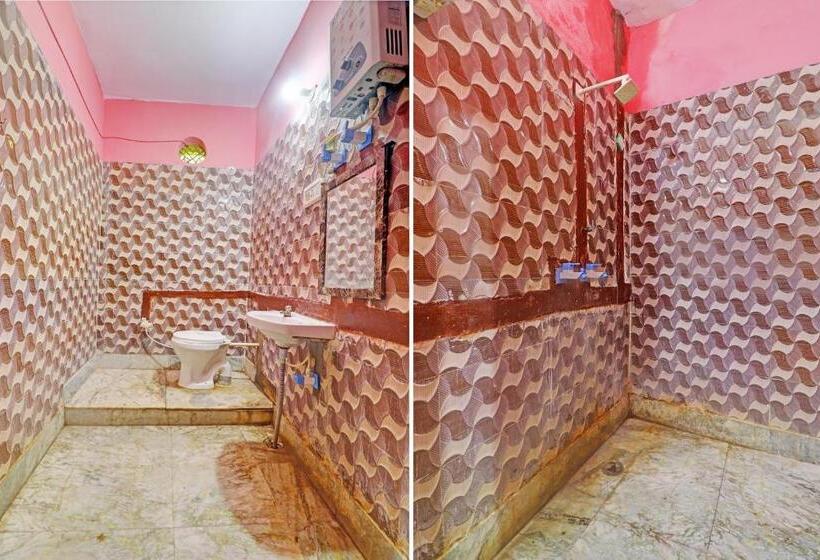 トリプルクラシックルーム, Oyo Vansh Guest House