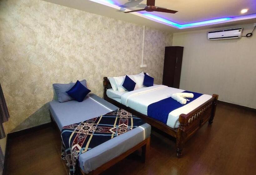 חדר סטנדרט לשלושה עם מרפסת, Pv Cottages Serenity Beach