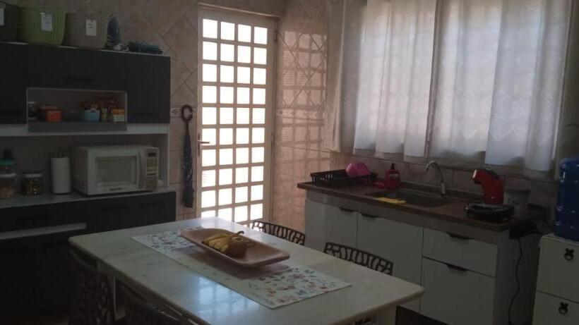 اتاق استاندارد, Quarto Due Na Sakura House