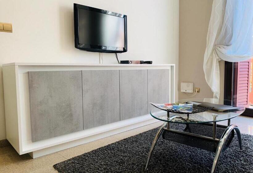 Апартаменты 2 Спальни с Балконом, Aparthotel Rambla108