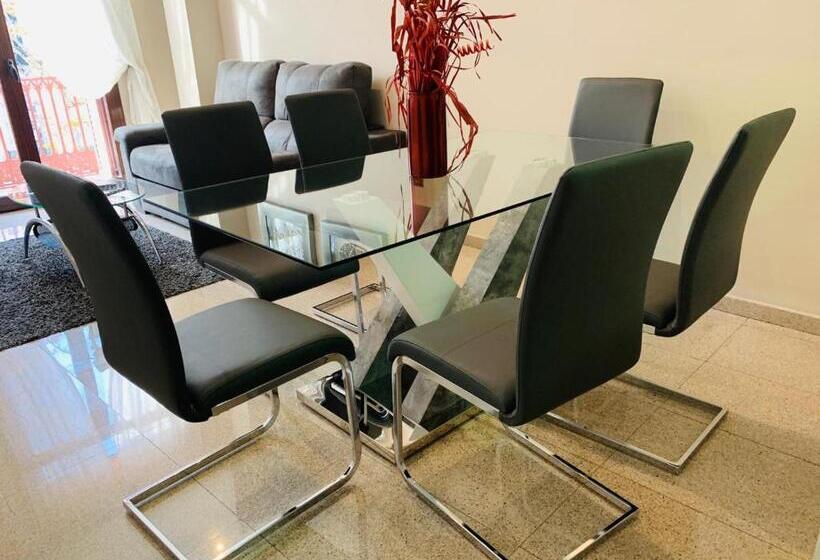 آپارتمان 2 خوابه با بالکن, Aparthotel Rambla108