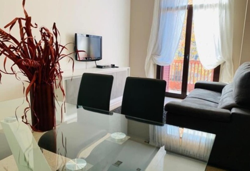 آپارتمان 2 خوابه با بالکن, Aparthotel Rambla108