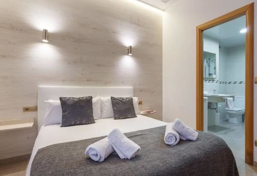 Апартаменты 2 Спальни с Балконом, Aparthotel Rambla108