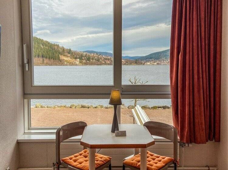 Comfort studio with lake view, Appart Hôtel Lido Au Bord De L Eau