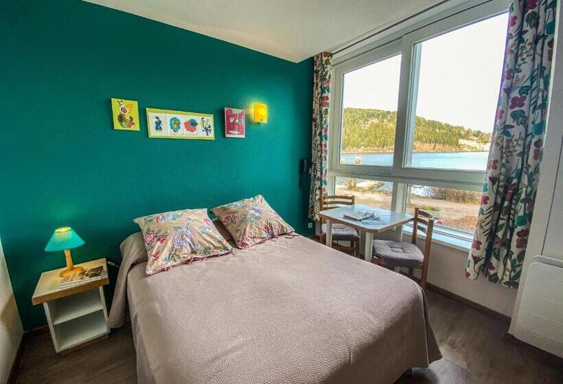 Comfort studio with lake view, Appart Hôtel Lido Au Bord De L Eau