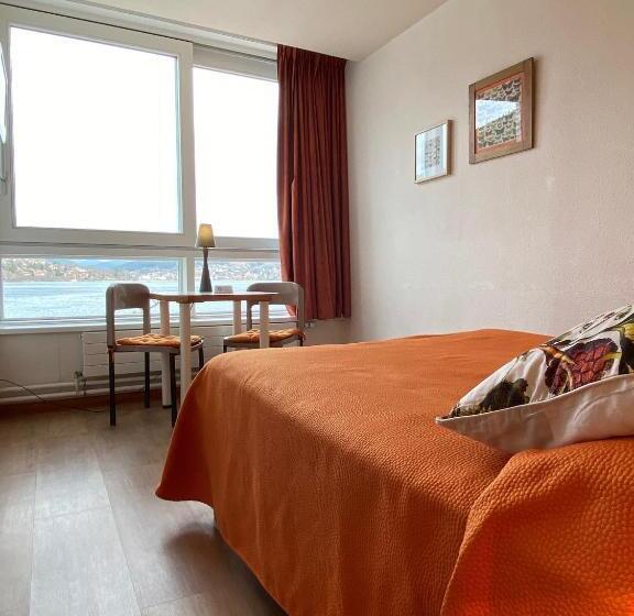 Comfort studio with lake view, Appart Hôtel Lido Au Bord De L Eau