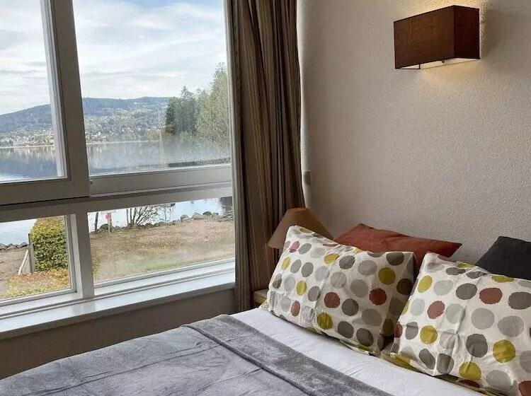 Standard studio with lake view, Appart Hôtel Lido Au Bord De L Eau