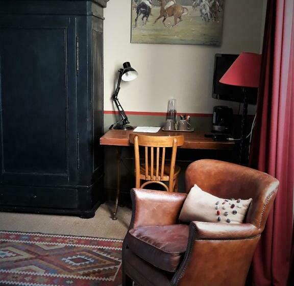 Номер Стандарт Вид на Сад, Chambres D Hôtes Maison La Porte Rouge